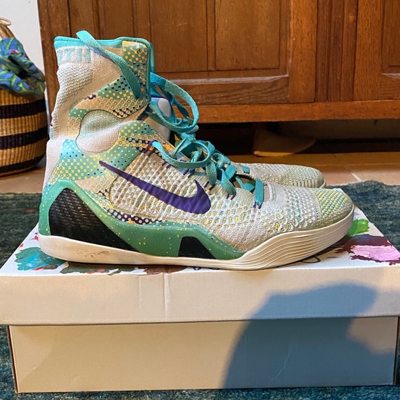 (SOLD) Kobe Nine Elite ‘Hero’ - Picture 1 of 8